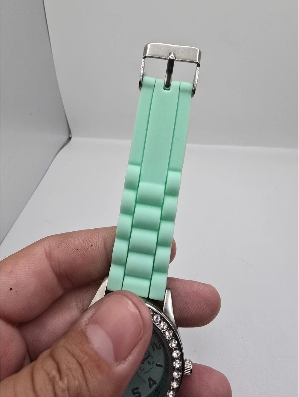 Women’s Analog Watch Rhinestone Bezel Green Dial Silver Case Green Silicone